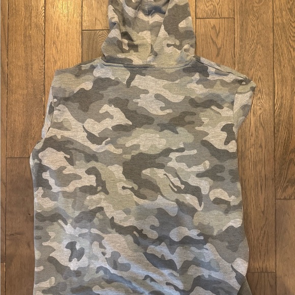 Warm Camo Hoodie, sz L - Picture 5 of 6